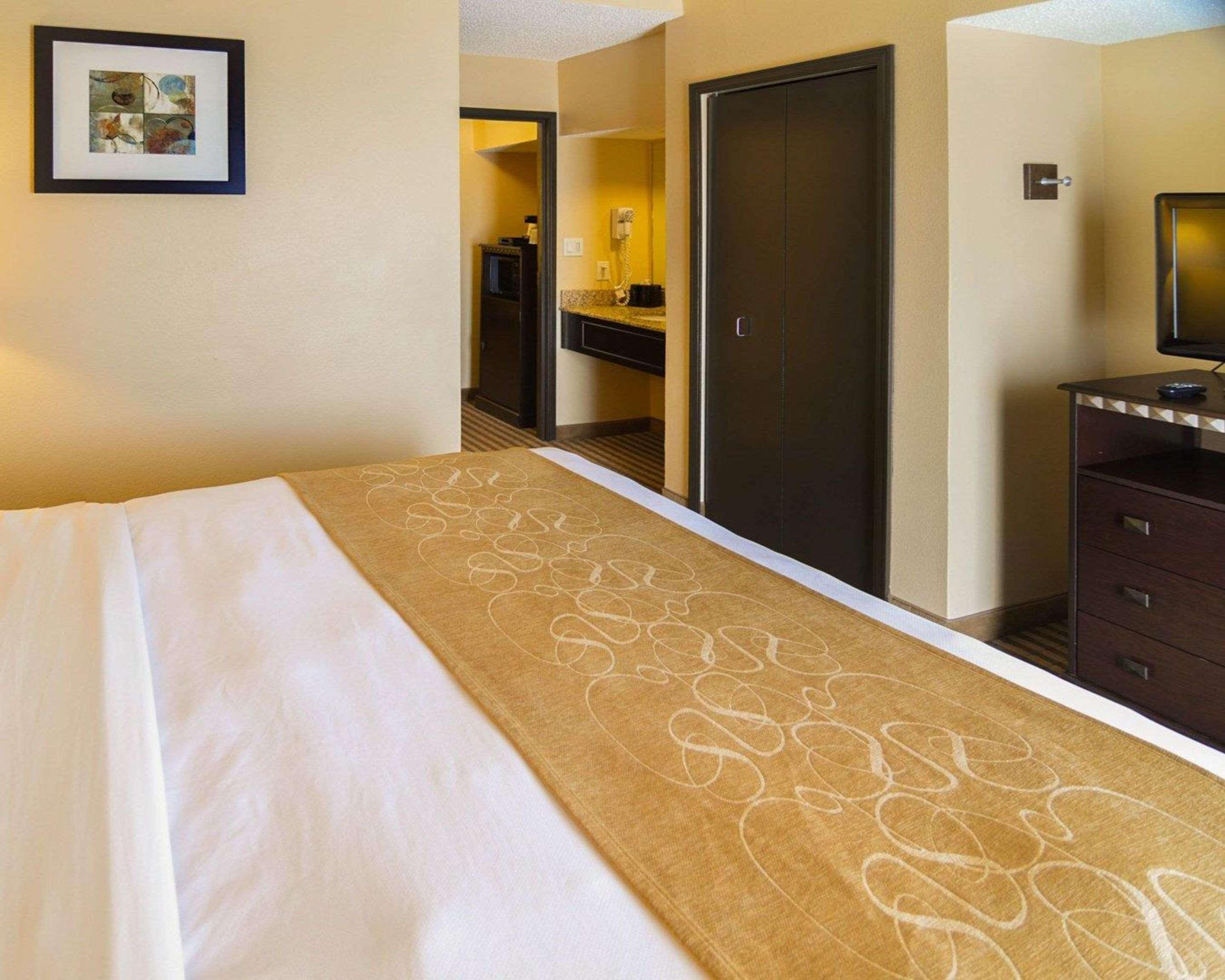 Comfort Suites Dfw Airport Irving Εξωτερικό φωτογραφία